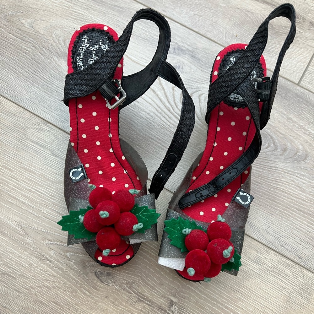 Miss L Fire cherry wedges size 39